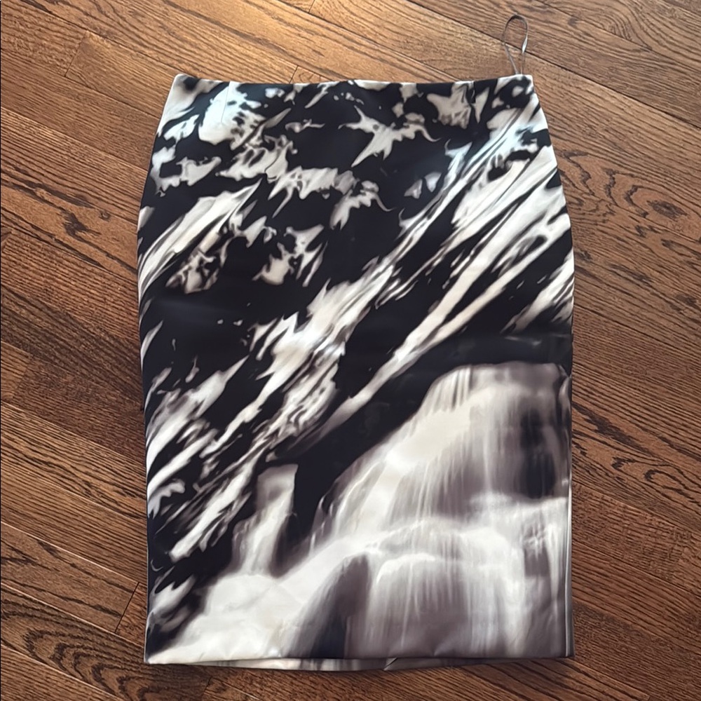 Mary Katrantzou Abstract Black and White Skirt, 6, thick quality fabric